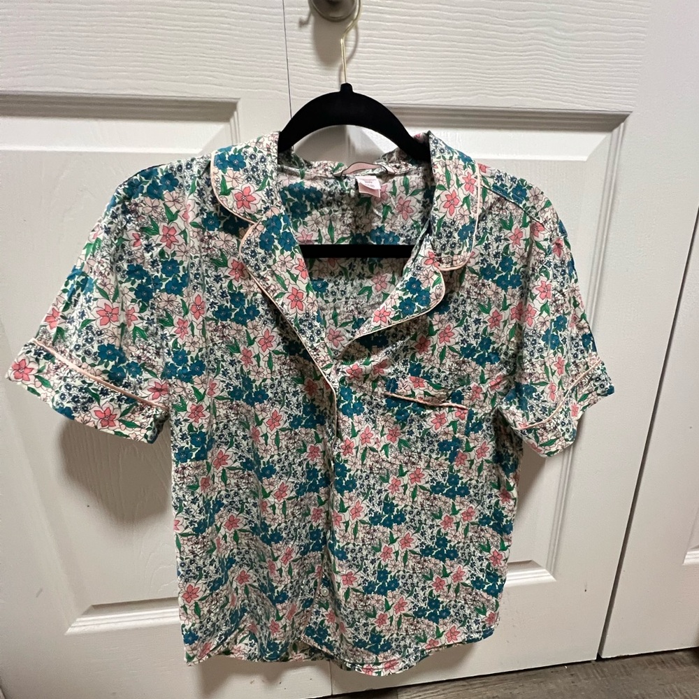 Victoria’s secret Pajama set (shorts)